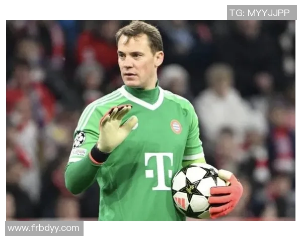 诺伊尔：从守门员到传奇，足球场上的不朽英雄之路